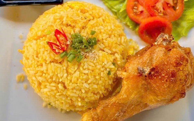 Cơm Gà Xối Mỡ - Cơm Bình Dân Thuận