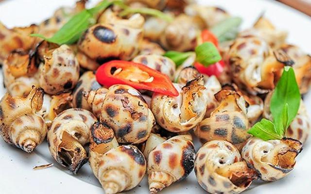 Hủ Tiếu Mực & Cơm Tấm -  614 Huỳnh Tấn Phát