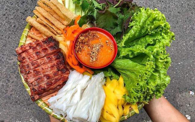 Huy Nga - Nem Nướng & Bún Trộn