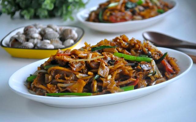 Hủ Tiếu Xào - Đạt Ký Quán