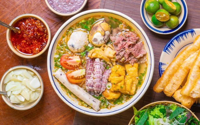 Bún Riêu Tóp Mỡ Mọc Giòn - Bếp Cô Duyên