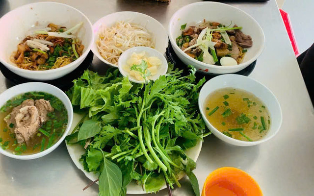 Quán Minh Ký - Hủ Tiếu, Mì & Hoành Thánh - Tuyên Quang