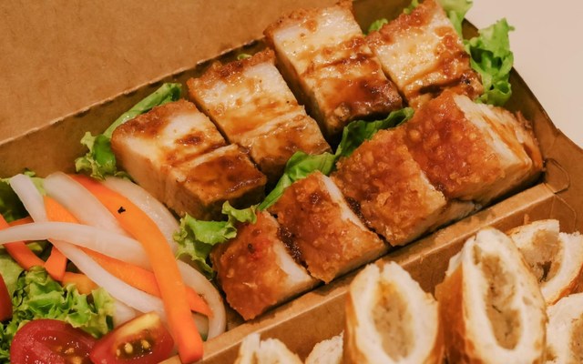 The Monster - Banh Mi & Tea