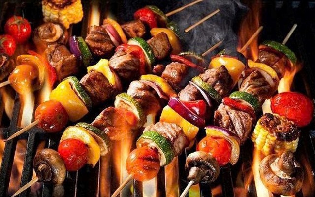 Bánh Mì Xiên Nướng Đà Lạt - 125 Nguyễn Văn Linh