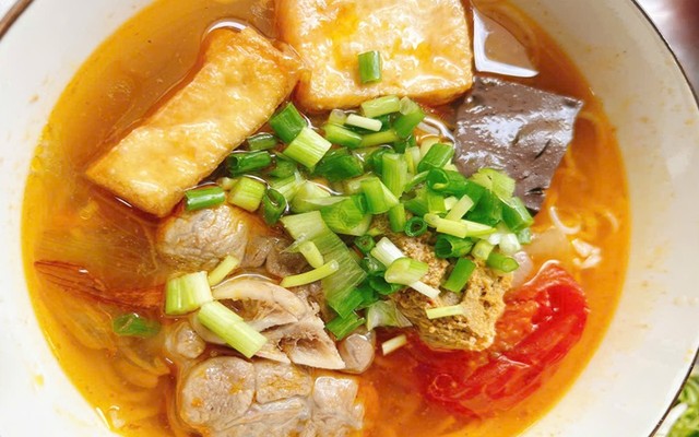 Quán Chị Ni - Bún Riêu & Mì Quảng - Duy Tân