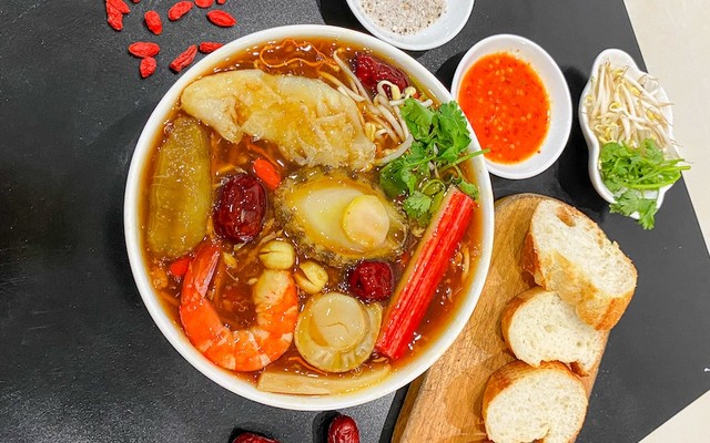 长鲍鱼 Trường Bào Ngư - Súp Bào Ngư Vi Cá Tẩm Bổ - Nguyễn Thị Huỳnh