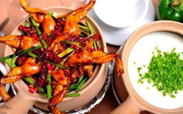 Cháo Ếch Geylang A Bảo - Chợ Phú Nhuận