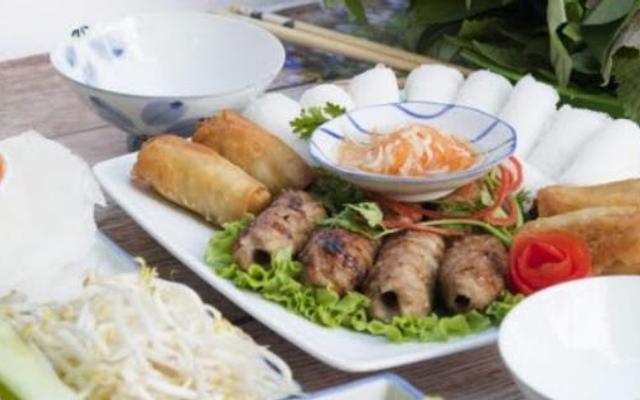 Bánh Cuốn Nem Nướng 78 - 403 Kha Vạn Cân