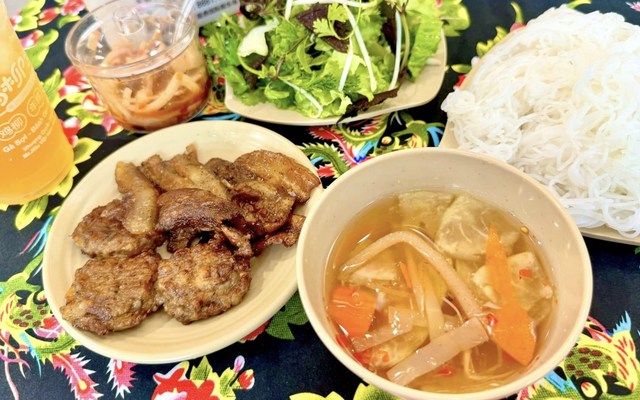 Bún Chả Lạng Sính (Lạng Sơn Since 1990) - Kinh Dương Vương