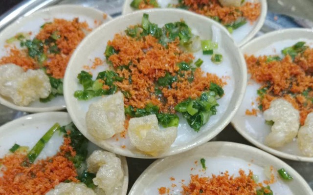 Cô Huê - Bánh Bèo Nóng - Ngô Đức Kế