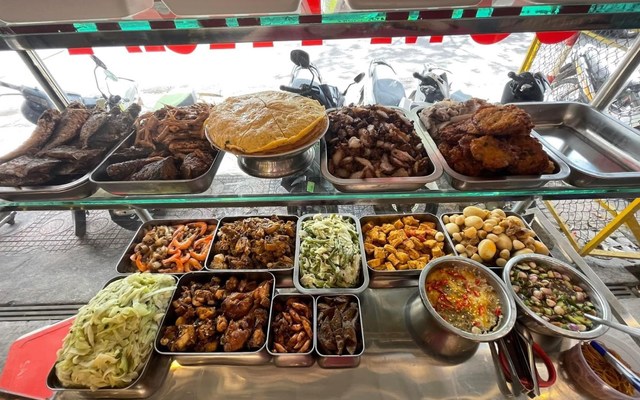 Quán Cơm Như Ý - 60 Trần Nhật Duật