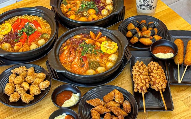 Mì Cay GangWon - 53 Phạm Cự Lượng