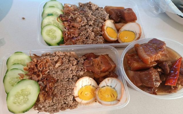 Tứ Lan - Cơm Gà & Cơm Bò - Nghĩa Tân