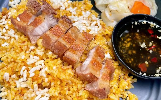Fun Food - Cơm Gà Cháy Tỏi - 234 Nam Kỳ Khởi Nghĩa