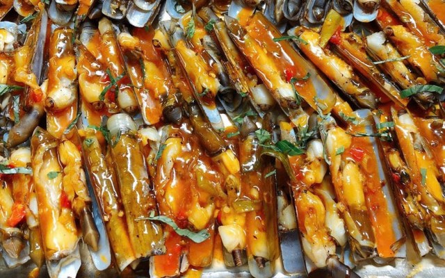 Quán Ốc Bà Ba Béo - Ăn Vặt Đường Phố - Nguyễn Chí Thanh