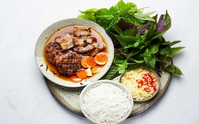 Bún Chả & Bún Nem - Huy Linh