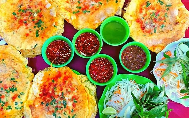 Quán Nga - Bánh Ép Huế, Ram Cuốn Cải & Bánh Lọc Chiên