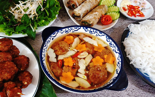 Bún Chả Hoài Cận