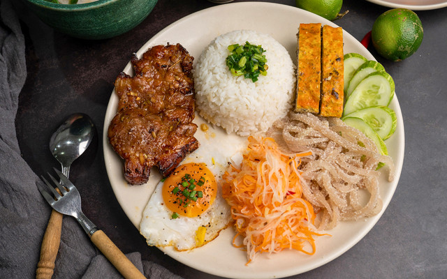 Cơm Tấm, Cơm Sườn, Thịt Kho MunPi - Đường 49