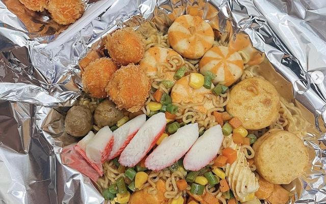 Ăn Vặt Hà Lan - Mỳ Trộn, Cá Viên Nước Mắm & Trà Sữa - Đường Số 6
