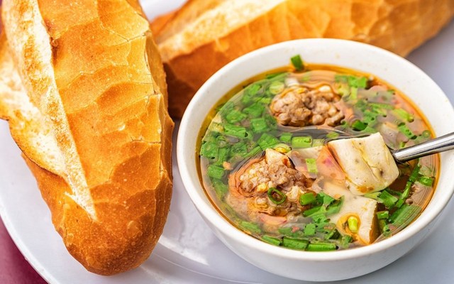 Ăn Vặt, Mì Trộn & Nước - Trần Xuân Soạn, Quận 7