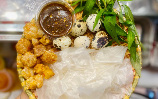 Ăn Vặt Nhà Thi - Bánh Tráng Chấm - 435A Lê Lợi