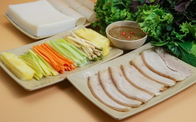 Bánh Tráng Cuốn Thịt Heo Rau Rừng LALA - Nguyễn Gia Trí