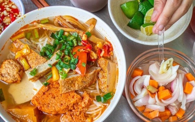 Bún Chả Cá & Bún Riêu - Nhật Vân