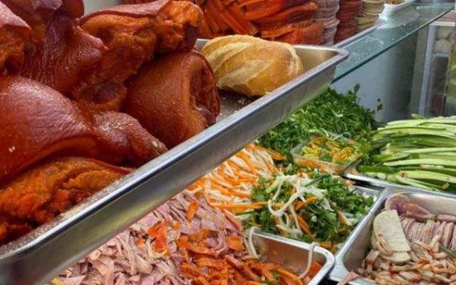 Bánh Mì Thịt 10k - Linh Đông