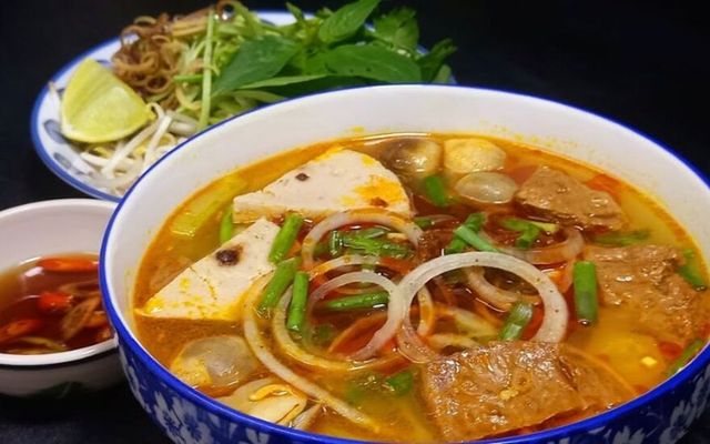 Quán Chay Cô Hiếu - Bánh Hỏi, Bánh Mì Hấp & Bánh Ướt Chay