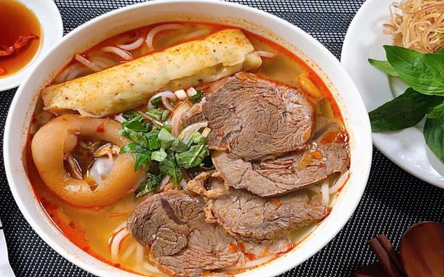 Hủ Tiếu & Bún Bò - Út Huệ