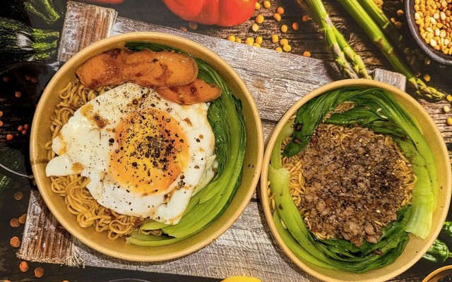 DIAMOND 90 - Mì Trộn, Cơm Cuộn & Nui Xào Bò