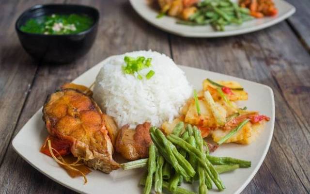 Cơm Văn Phòng - 470A Nguyễn Thị Thập