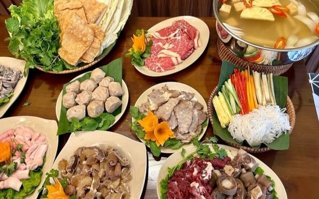 Lẩu Linhh Bò Nhúng Dấm - Thuỵ Khuê
