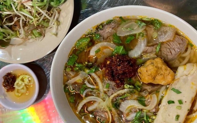 Bún Bò Huế Vĩ Dạ - Long Bình Tân