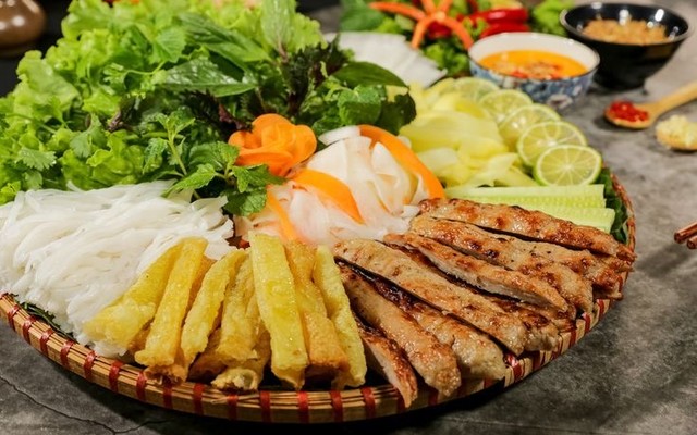 Nem Nướng Nha Trang Hùng Việt - CN Phú Tân - Thủ Dầu Một