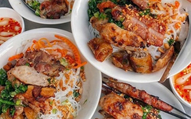 Cơm, Bún & Bánh Hỏi 777 - 40 Biệt Thự