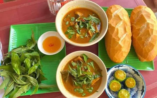 Ăn Vặt Cô Quyên - Bạch Đằng
