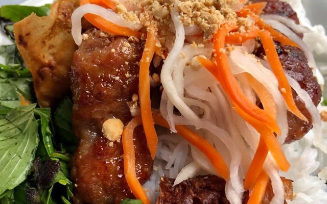 Bún Thịt Nướng Cô Thuỷ - Phạm Văn Hai