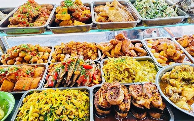 Tiệm Cơm Phần - 953 Nguyễn Trung Trực