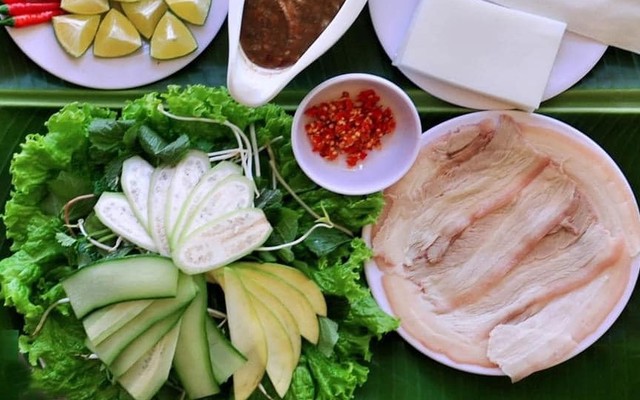 Milo Nguyễn - Bánh Tráng Thịt Heo, Bún Mắm & Ram Cuốn Cải
