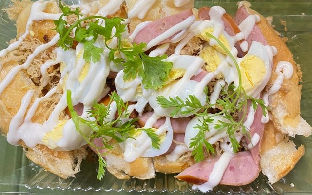 Bò Sốt Vang & Bánh Mì Chảo Thương Nhớ - Phạm Huy Thông