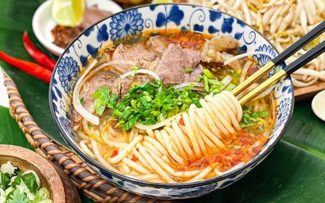 Bún Bò Huế O Kim - Làng Tăng Phú