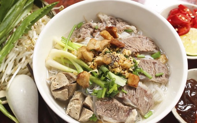 Hủ Tiếu Mì Đêm - Hủ Tiếu Hoành Thánh, Bánh Canh - Nguyễn Ái Quốc