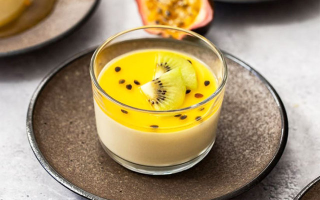 3Cha's Coffee & Bakery