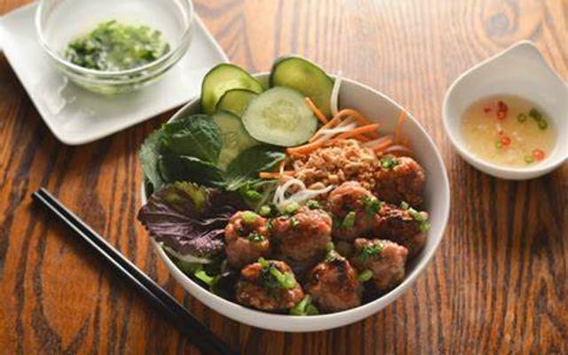 Mì Xào & Bún Nem Nướng - Cô Tuyết