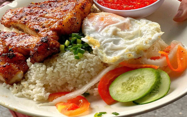 Cơm Tấm Ngô Quyền - Lê Văn Chí