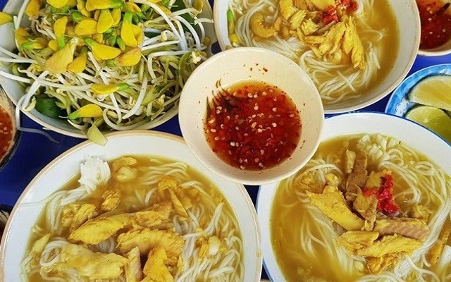 Bún Cá Châu Đốc - Cô Xuyến Làng Hoa