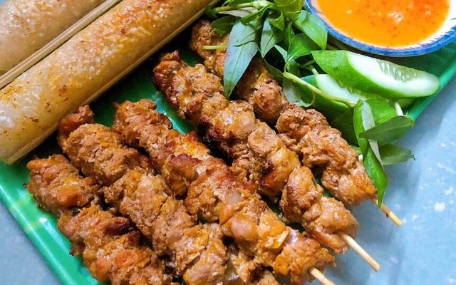Sung Food - Nem Chua Rán, Thịt Xiên Nướng & Bánh Gà - Trần Cung | Đặt ...