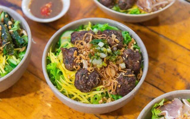 Bún Bò Nướng Mắm Nêm Cần Giờ - Mẹt Bò Cuốn & Lẩu Bò Nhúng Mắm Ruốc